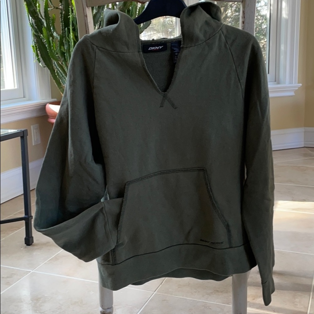 Cute!! DKNY Active army green hoodie! Pockets Sz L